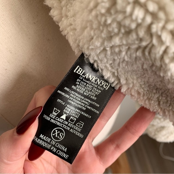 Blank NYC Crash Course Cropped Denim Jacket with Sherpa Lining blue size xs - Picture 6 of 8